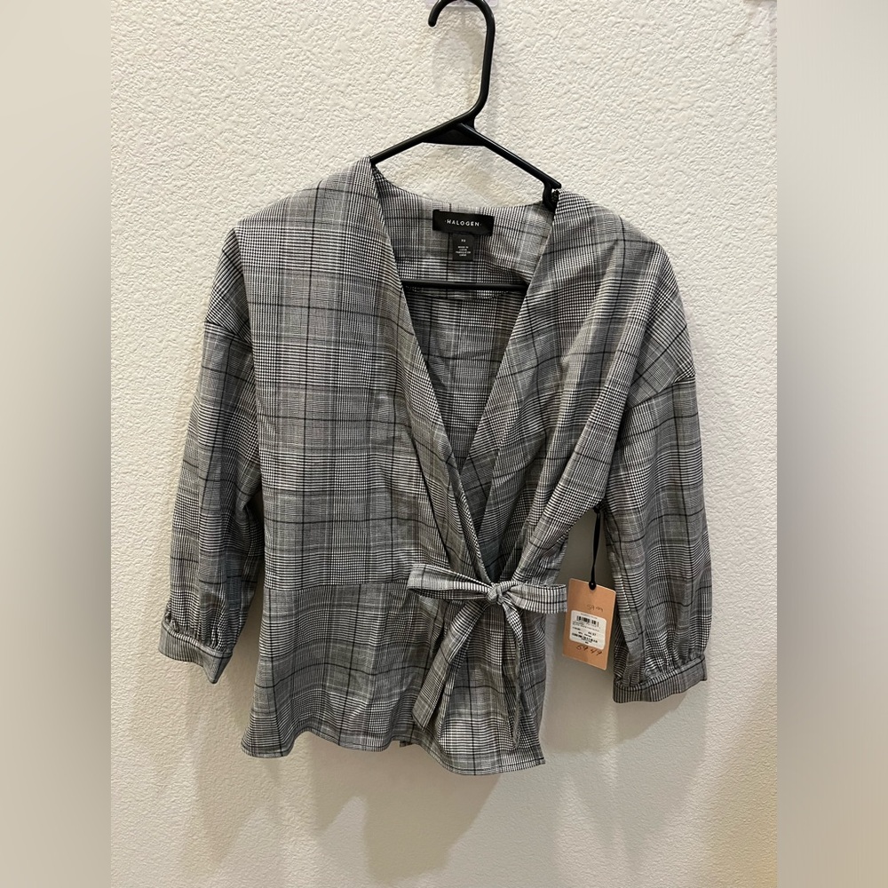 Brand new Halogen wrap top blazer size XS-S